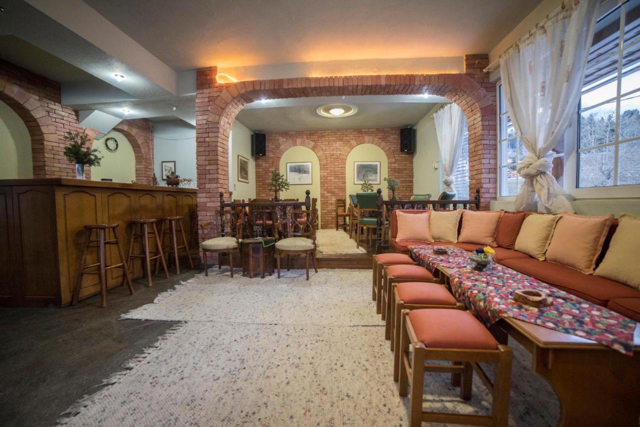 Hotel Ξενοδοχειο Παπαναγιωτου Neraïdochóri Exterior foto
