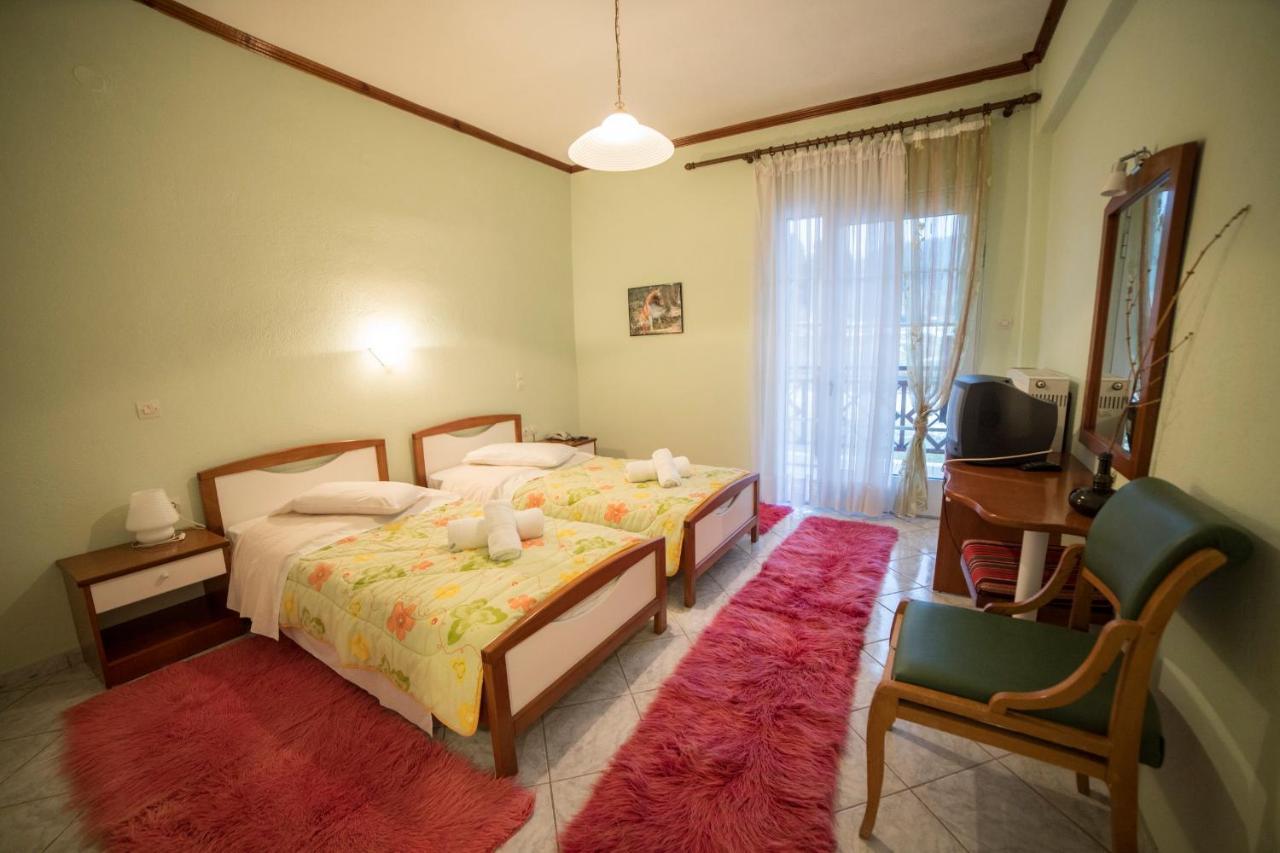 Hotel Ξενοδοχειο Παπαναγιωτου Neraïdochóri Exterior foto